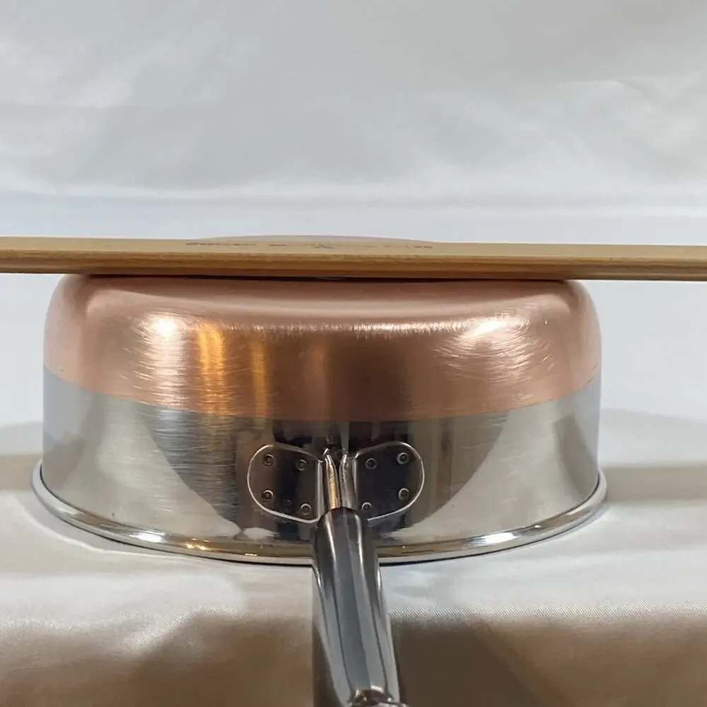 Revere Ware 3/4 QT Sauce Pan 1801 Copper Bottom + Lid Clinton IL, USA Stainless